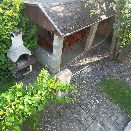 Hotel Dom V Zahrade Podhájska Exterior foto